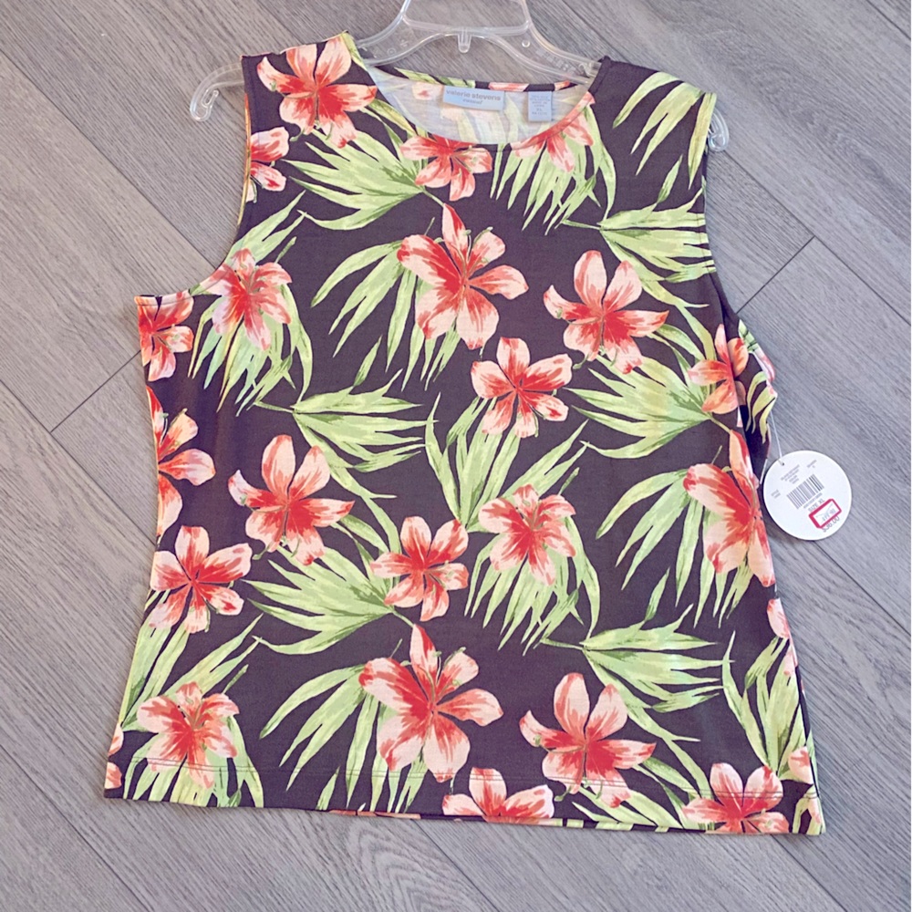 Valerie Steven’s - Women’s XL “Floral” Sleeveless Top
